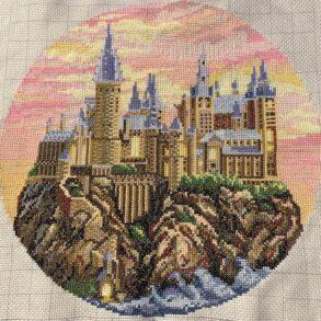 #smasterilli #crossstitch #crossstitchpattern #castle #midievalcastle #hogwarts