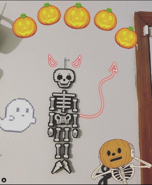 Skeleton plastic canvas marionette cross stitch pattern - Finished work by our customers from social networks. Many thanks for this photo.