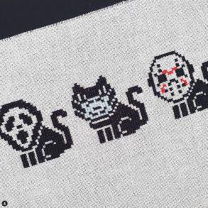 Cats with Halloween masks cross stitch pattern - Finished work by our customers from social networks. Many thanks for this photo. #smasterilli #crossstitch #crossstitchpattern #halloweencrossstitch #halloweengift #catcrossstitch #easycrossstitch #tinycrossstitch #blackcats