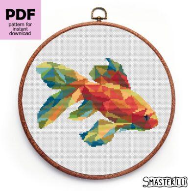 Low poly fish cross stitch pattern PDF, polygonal animals for easy cross stitch. Digital cross stitch pattern for instant download. #smasterilli #crossstitch #crossstitchpattern #geometric #lowpolyanimals #fishcrossstitch
